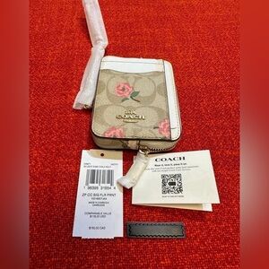❤️❤️❤️Coach zip card case in signature canvas with floral print CR971❤️❤️❤️
